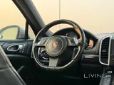 Porsche Cayenne S 2011 V8